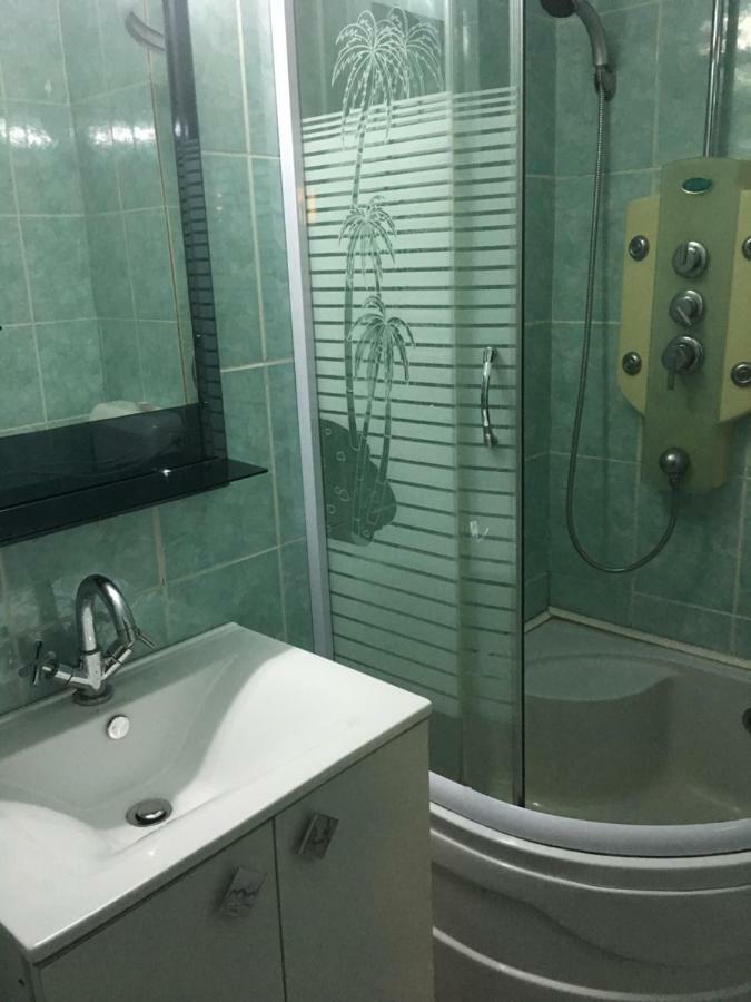 Apartament Antonia Apartment Tirgu Ocna Ngoại thất bức ảnh
