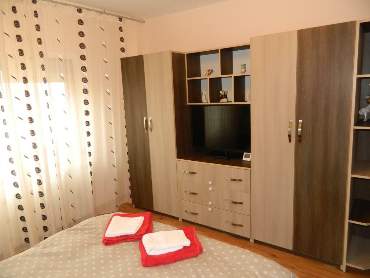 Apartament Antonia Apartment Tirgu Ocna Ngoại thất bức ảnh